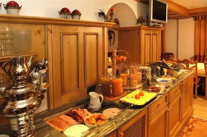 Hotel Kristall B&B Ischgl